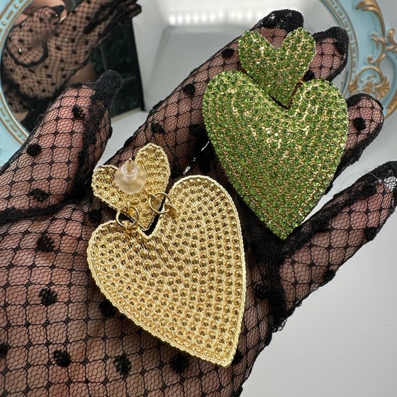 Anthropologie GREEN HEART CRYSTAL DROP EARRINGS - Picture 11 of 13